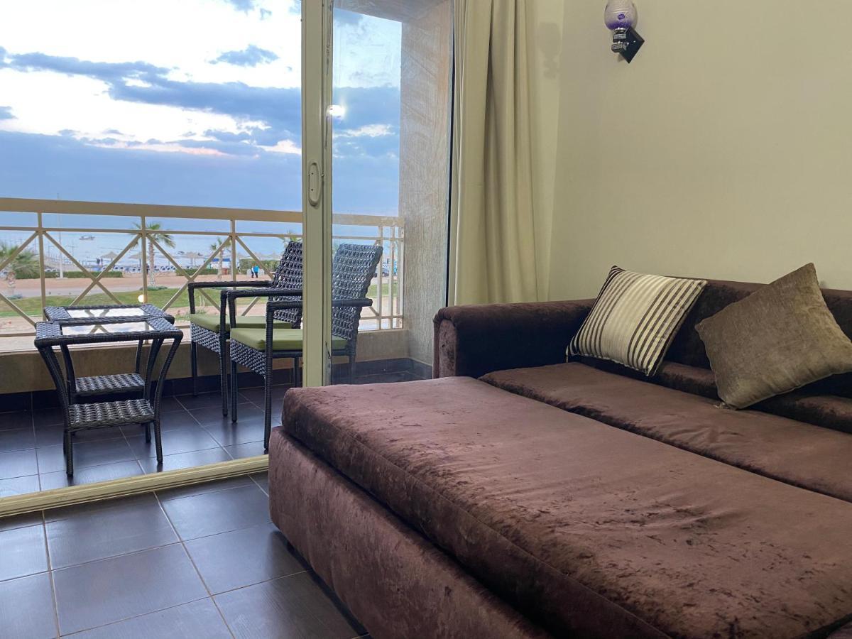 Porto South Beach Royal Sea View Families صف اول بحر مباشر Ain Sukhna Exterior photo